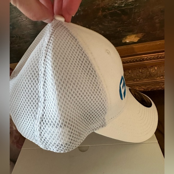 NWT Forte 9-forty New Era Hat Adjustable White & Blue RARE HTF Sleek Cool Hat - Picture 5 of 7
